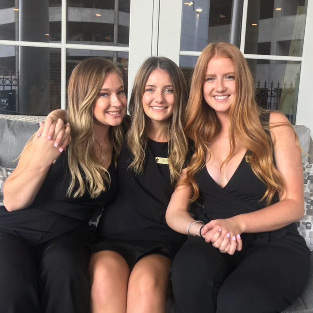 Meet your Posher, Jenny